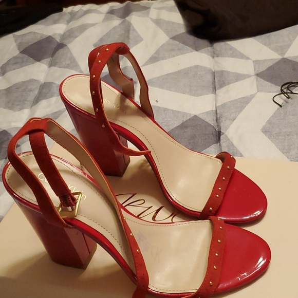 Shoes - Picture 2 of 2